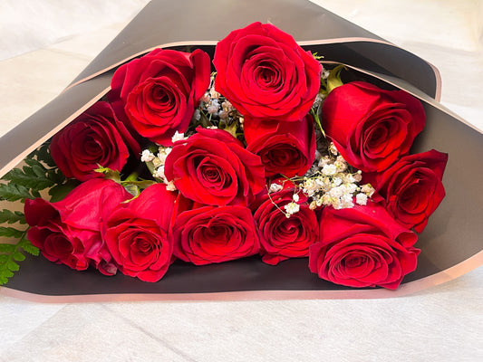 12 Red Roses