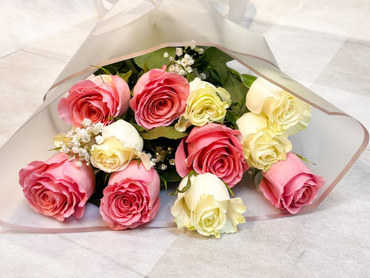 12 White and Pink Roses