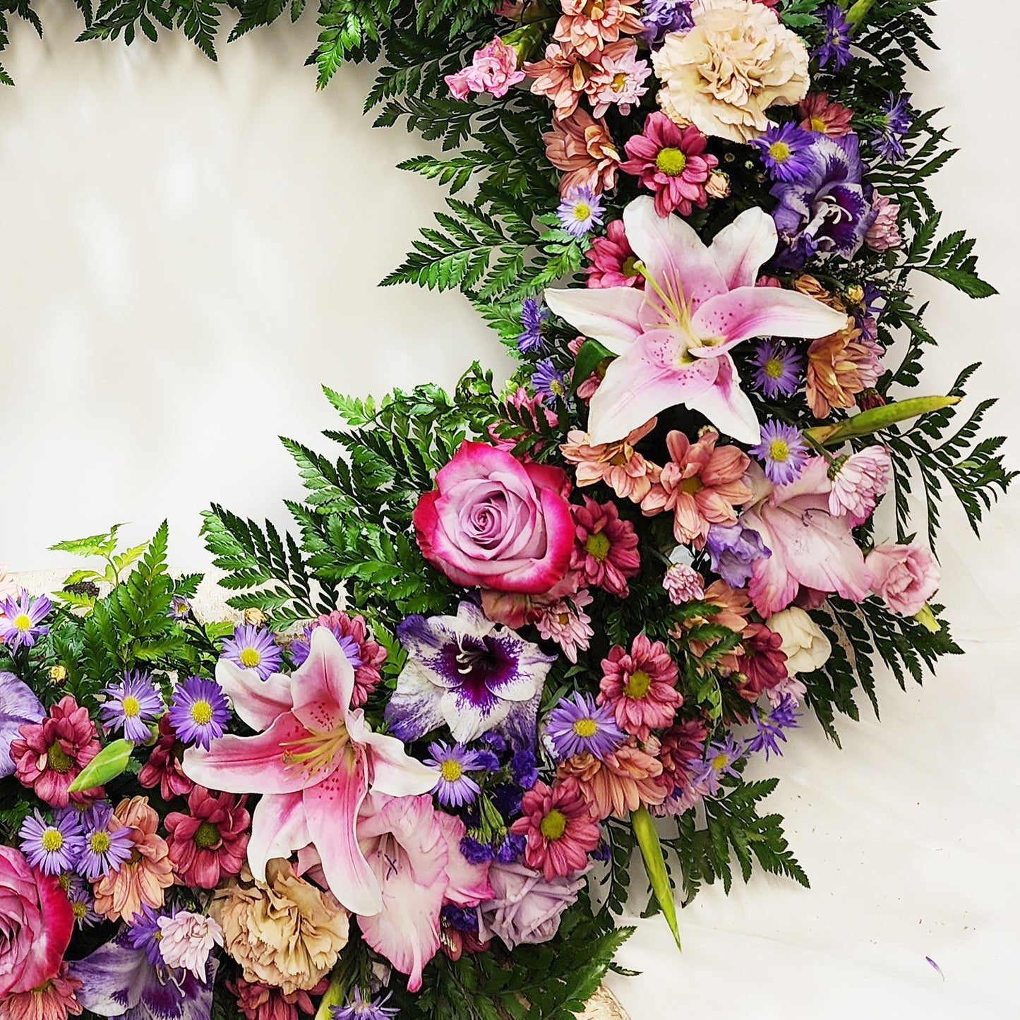 fleurs funéraires - violettes et roses / funeral flowers - purple and pink