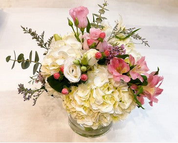 pink & white 3 centerpiece with vase